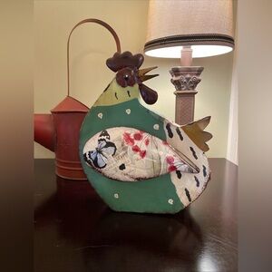 Shabby Chic Rustic Shelf Chicken Fat Hen Metal Spring Wings Green 9”x7.5”Country